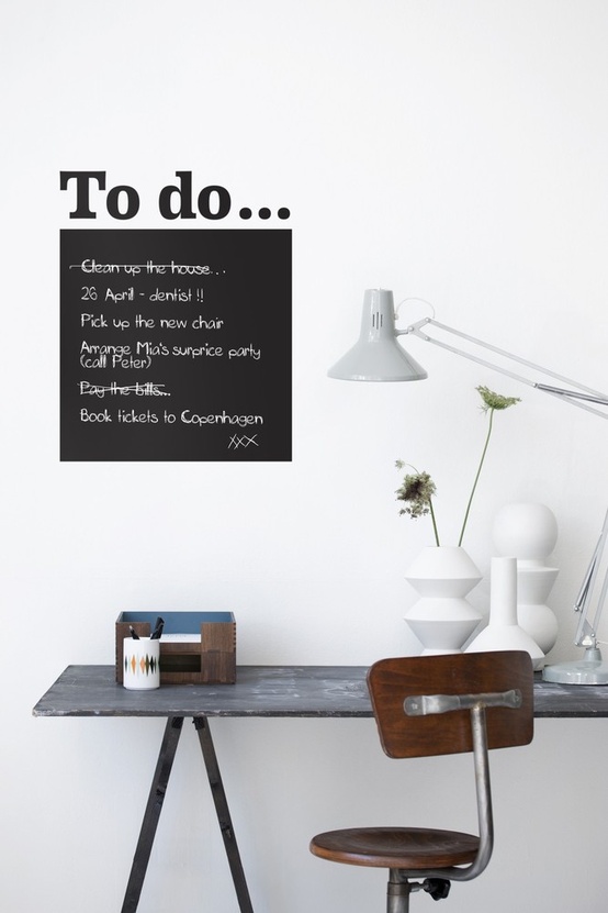 decorar con vinilo pizarra el escritorio